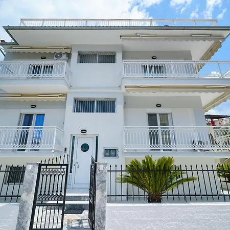 شقة Mythodea لايميناس