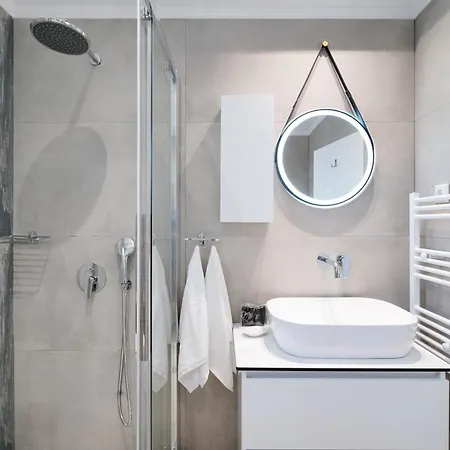 شقة Mythodea لايميناس