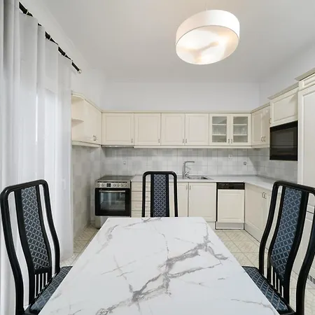 アパート Mythodea タソス