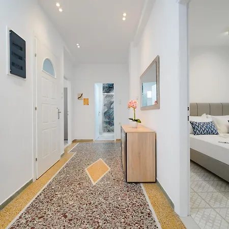 Mythodea * لايميناس